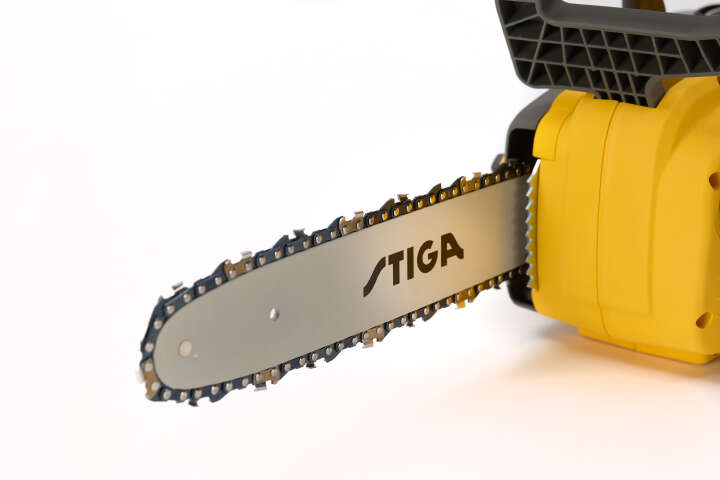 STIGA Akku-Kettensäge CS 300e Kit